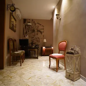 Antica Boutique , Bari Italien